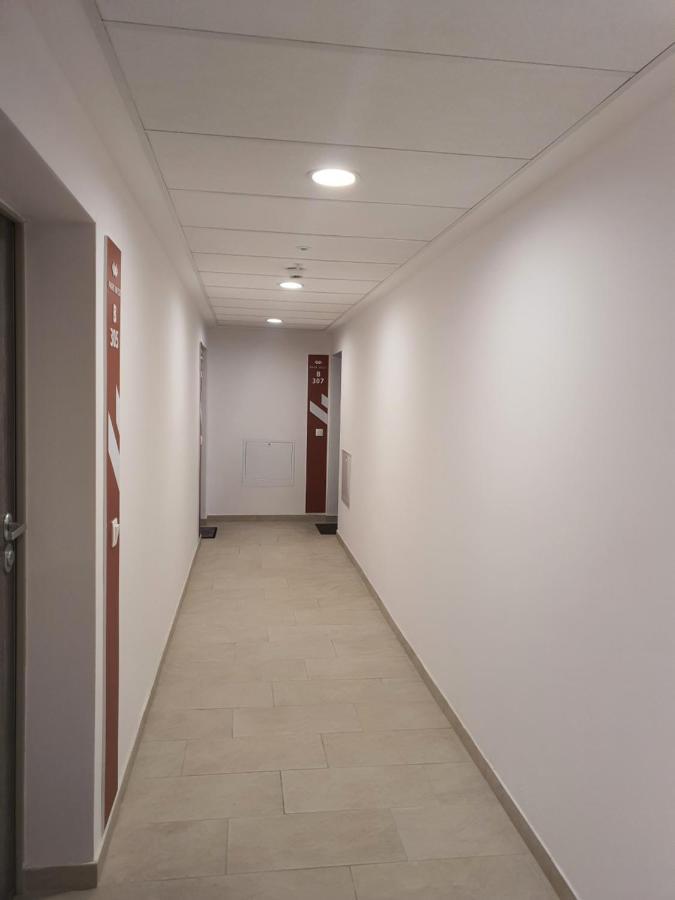 Park West Apartment - Free Parking Budapesta Exterior foto